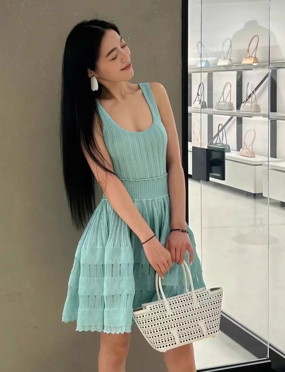 High-end New Short Dress Women's Summer French Style Exquisite Design Sense Niche Sleeveless Vest Stitching Dress 2024