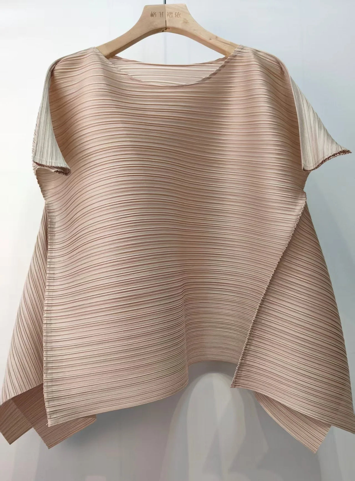 LANMREM Premium Pink Pleated Asymmetrical Women's T-shirt Batwing Sleeve Round Neck Loose Fit Daily Commute Pullover Top 2DB7499