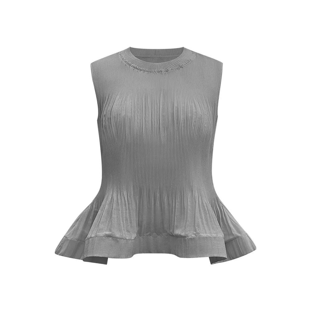 Pleated T-Shirt Top 2026 Summer New Ruffled Sleeveless Vest Simple Elegant Fashion Cake Skirt Elegant Women Travel Outfit