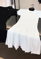 New Black Knitted Dress Fashionable Elegant Style Exuding A Goddess-like Charm Slimming Form-fitting Dress with A Cinched Waist