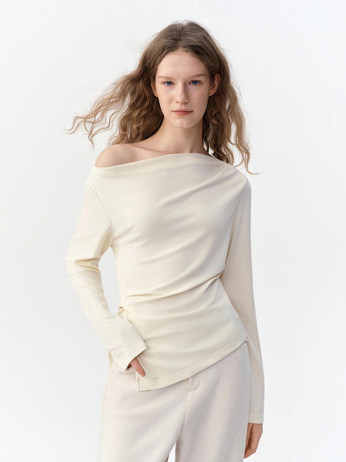 DUSHU Women Off Shoulder Drape Cowl Neck Long Sleeve T-Shirt Commute Minimalist Ruched Slim Draped Elegant Casual Fashion Tee