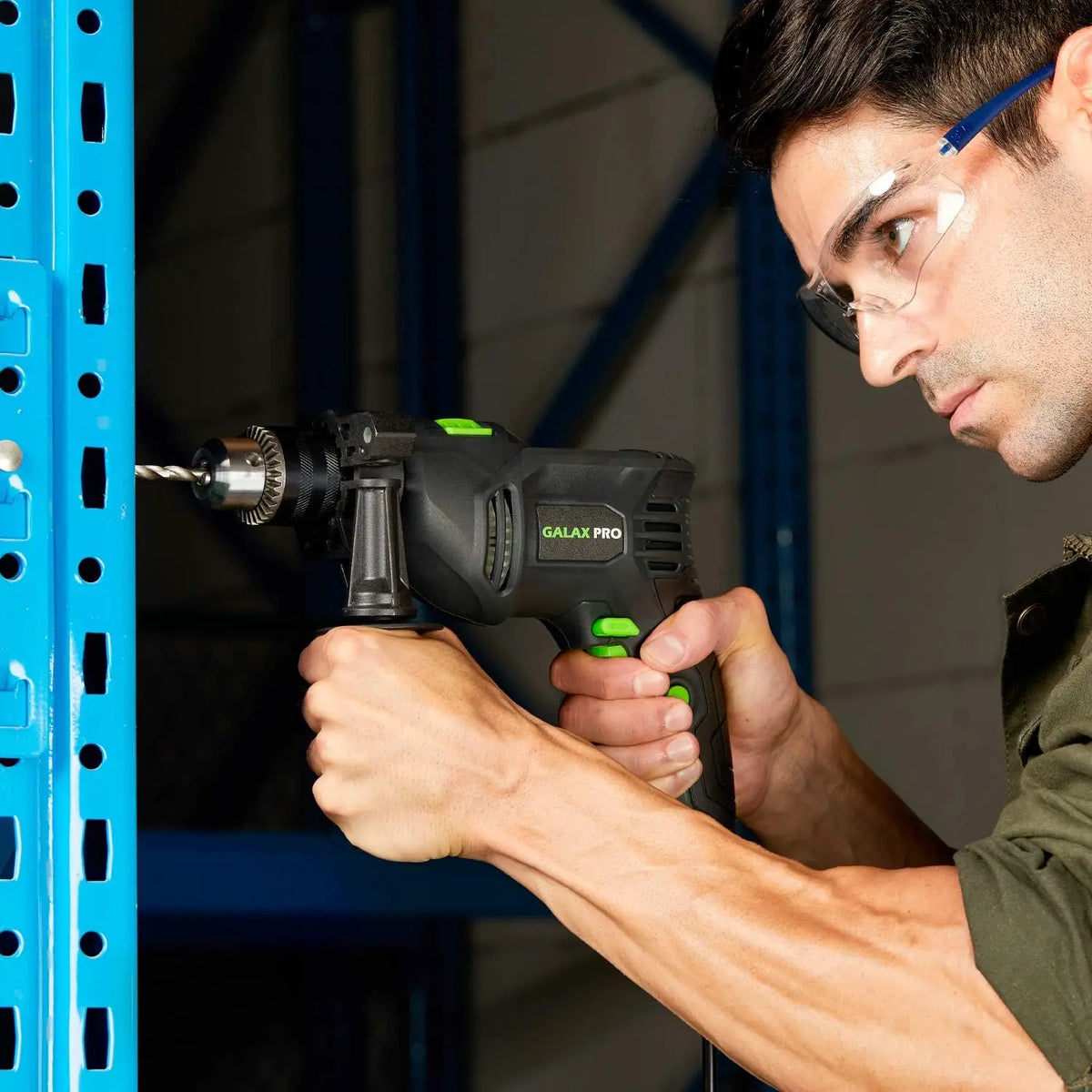 5Amp Hammer Drill with 105 Accessories, Variable Speed 0-3000 RPM, Dual Function, Rotating Handle and Case