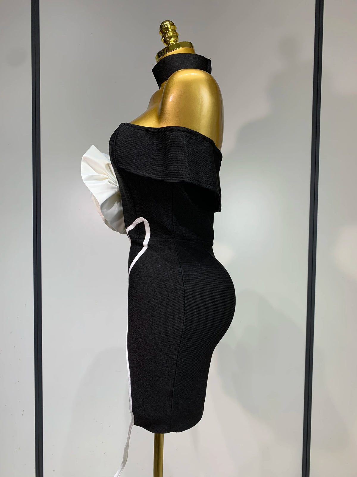 Women Sexy Off Shoulder White Flower Black Mini Bodycon Bandage Dress Luxury 2025 Celebrity Evening Club Elegant Party Gowns