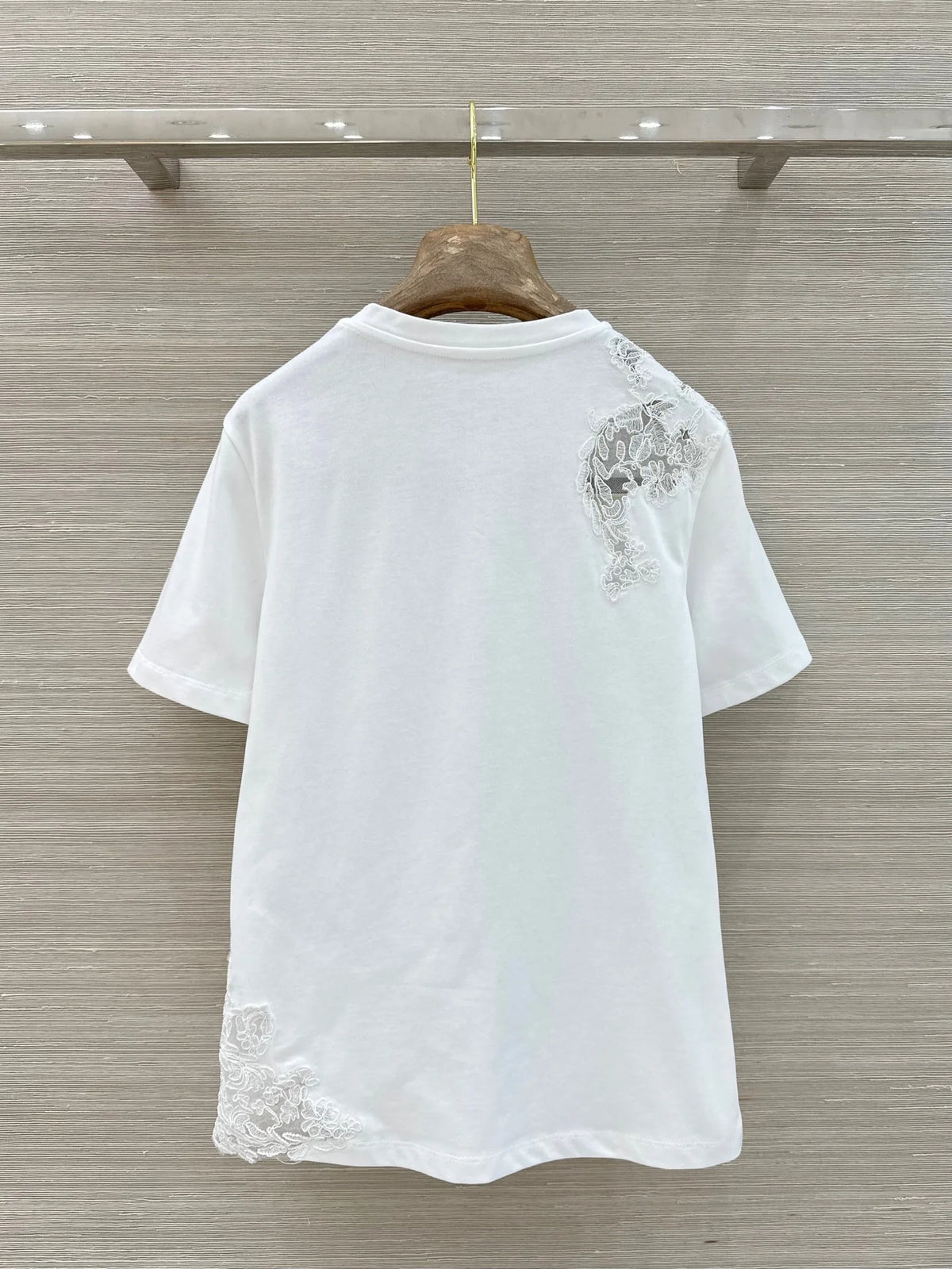 2026 autumn Slim 100% cotton embroidery‌ floral tee t shirts casual brand short sleeve designer top women print female clothes