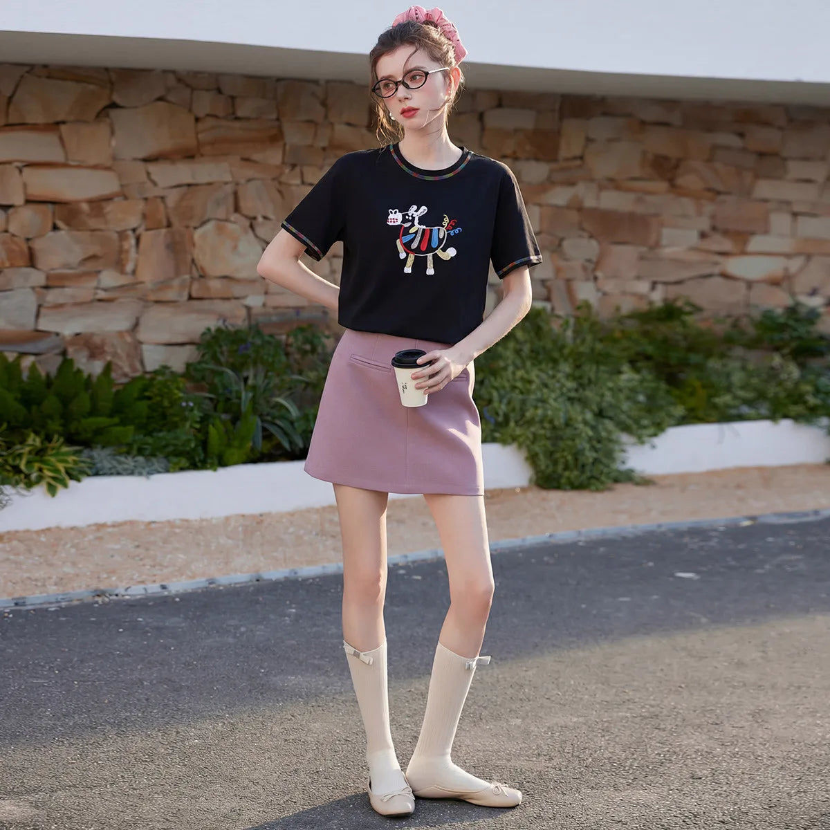 LOUIS YAO Playful Age-Reducing Fun Embroidered Short Sleeve T-Shirt 2026 Summer Top Pullover Slightly Stretch Cute Women's Tee