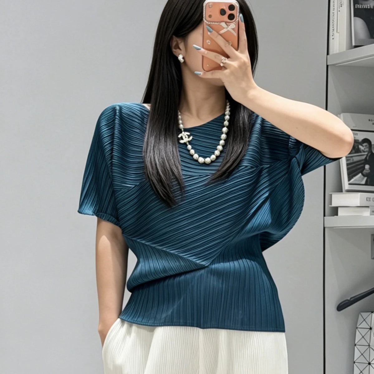 Pleated Top 2026 New Round Neck Short Sleeve Batwing T-Shirt Women Summer Lightweight Vacation Travel Women's Clothing