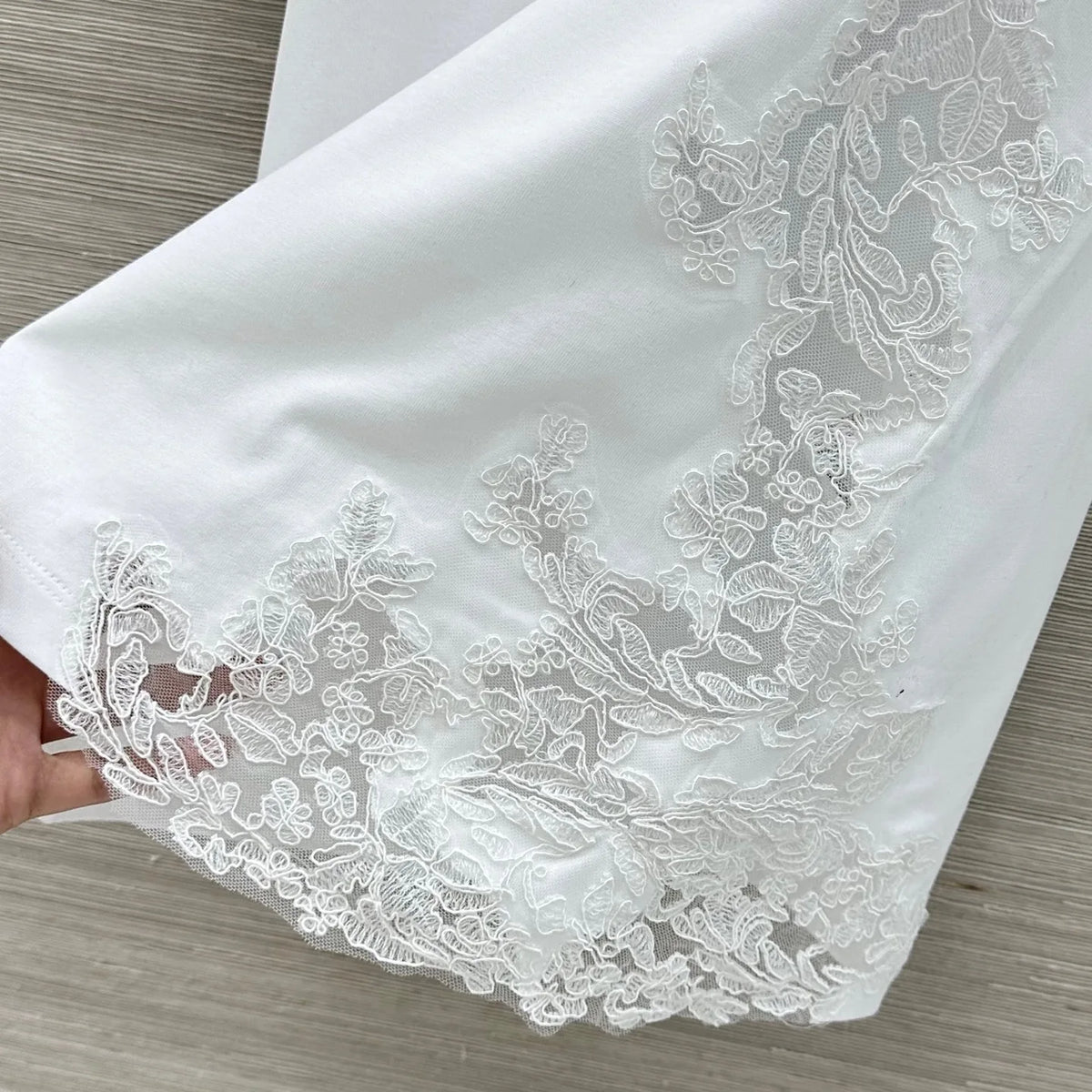 2026 autumn Slim 100% cotton embroidery‌ floral tee t shirts casual brand short sleeve designer top women print female clothes