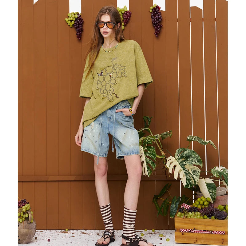 ELFSACK Vintage Washed Grape Print T-Shirt Women Summer Loose Mid-Length Casual Top Design Graphic Tee