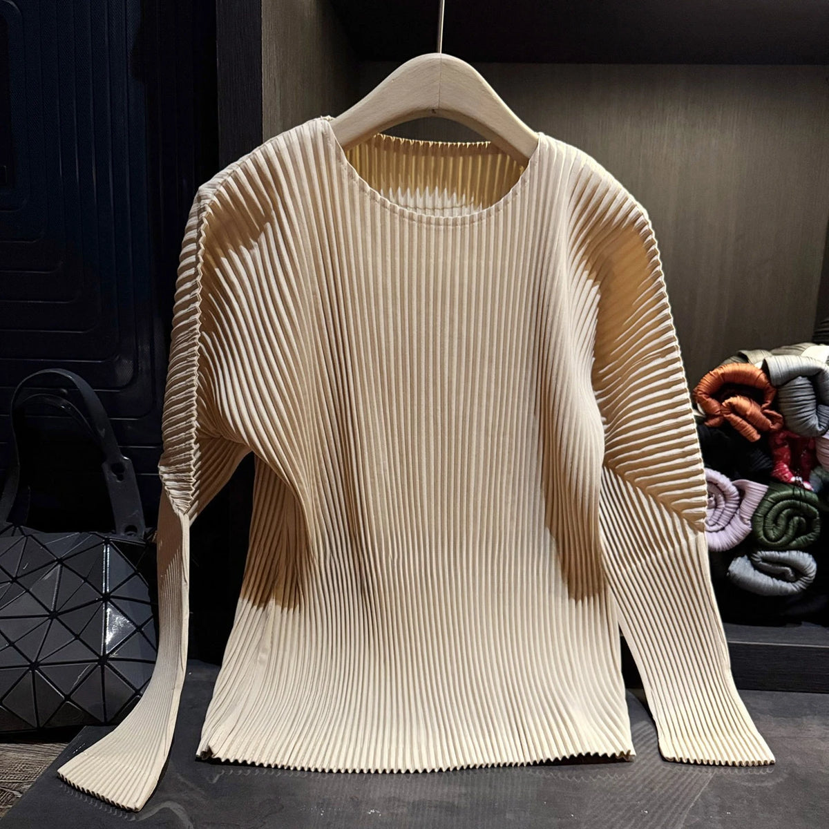 Miyake Casual Stand-up Collar Pullover Sweater Autumn and Winter New Solid Color Loose Pleated Long-sleeved Jacket Women