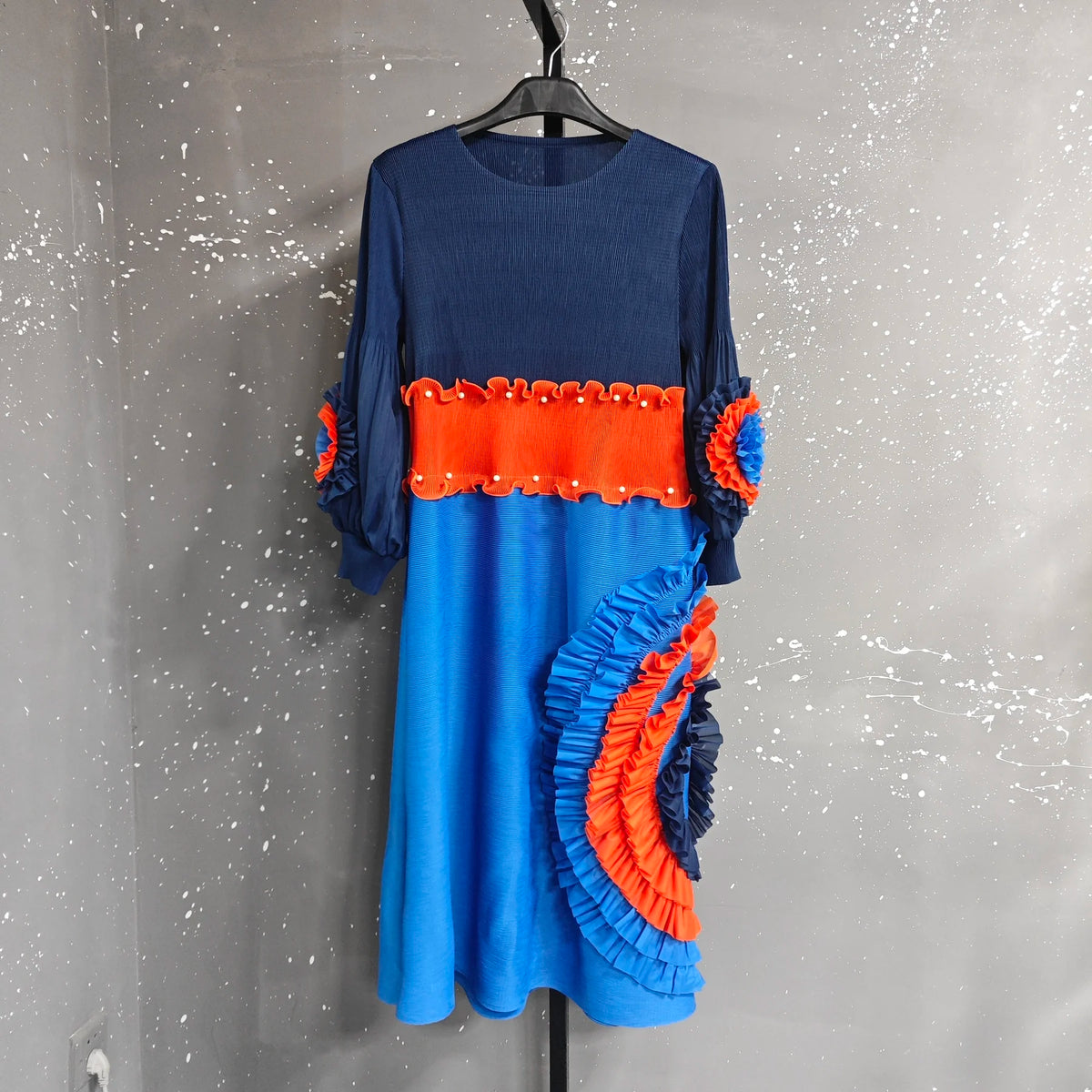 LANMREM Pleated Tie Flower Long Sleeve Women's Dress Chic New Loose Colorblock Patchwork Design Beading Famale Clothing 2DB6651