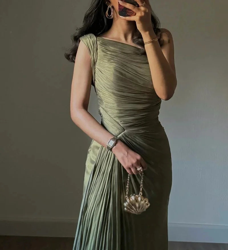Elegant Off Shoulder Sleeveless Evening Gown Fashion High Waist Solid Color Dress Pleated Ribbon Sparkly Party Dress For Banquet