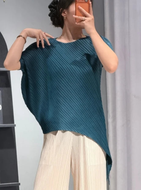 Miyake Pleated T-Shirt 2026 Summer New Irregular Sleeveless Top Simple Casual Fashion V-Neck Fold Vest Commuter Women's Clothing