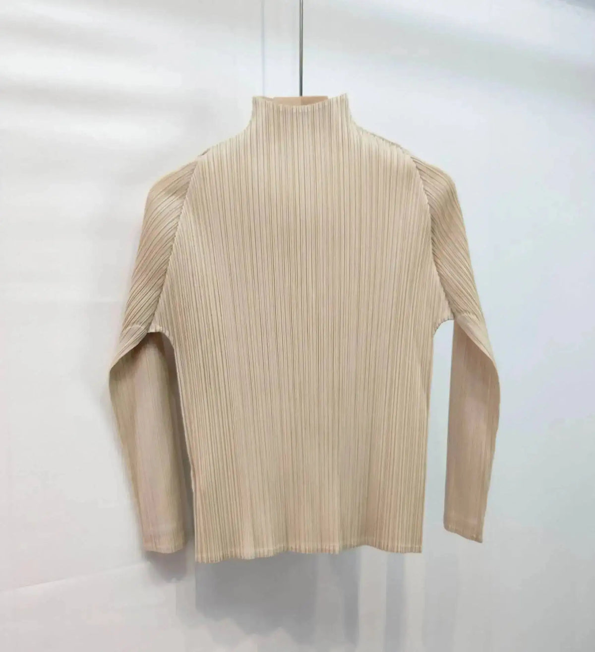 LANMREM 2025 New Long Sleeved Women's Pleated T-shirt Base Solid Color Stand Collar Slim Fit Long Pullover Tops Chic 2DB2996