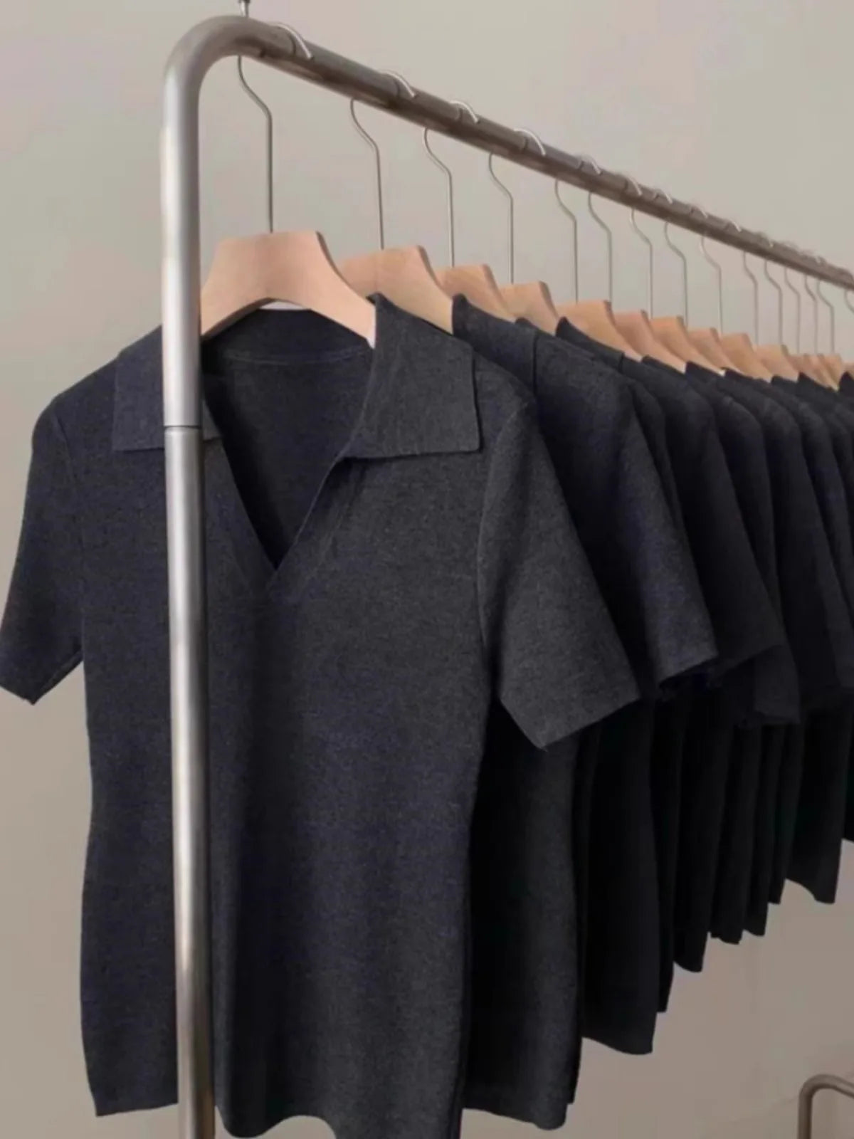 French short shoulder sleeve women's lapel knit top women's spring and summer thin ice silk polo collar of solid color T-shirt