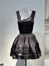 High-end New Short Dress Women's Summer French Style Exquisite Design Sense Niche Sleeveless Vest Stitching Dress 2024