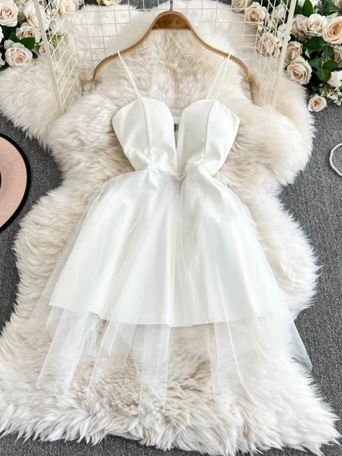 Foamlina White Princess Dress Women's Spring Autumn 2026 New Waist Tight Backless Black Mesh Splicing Tube Top Tutu Dress