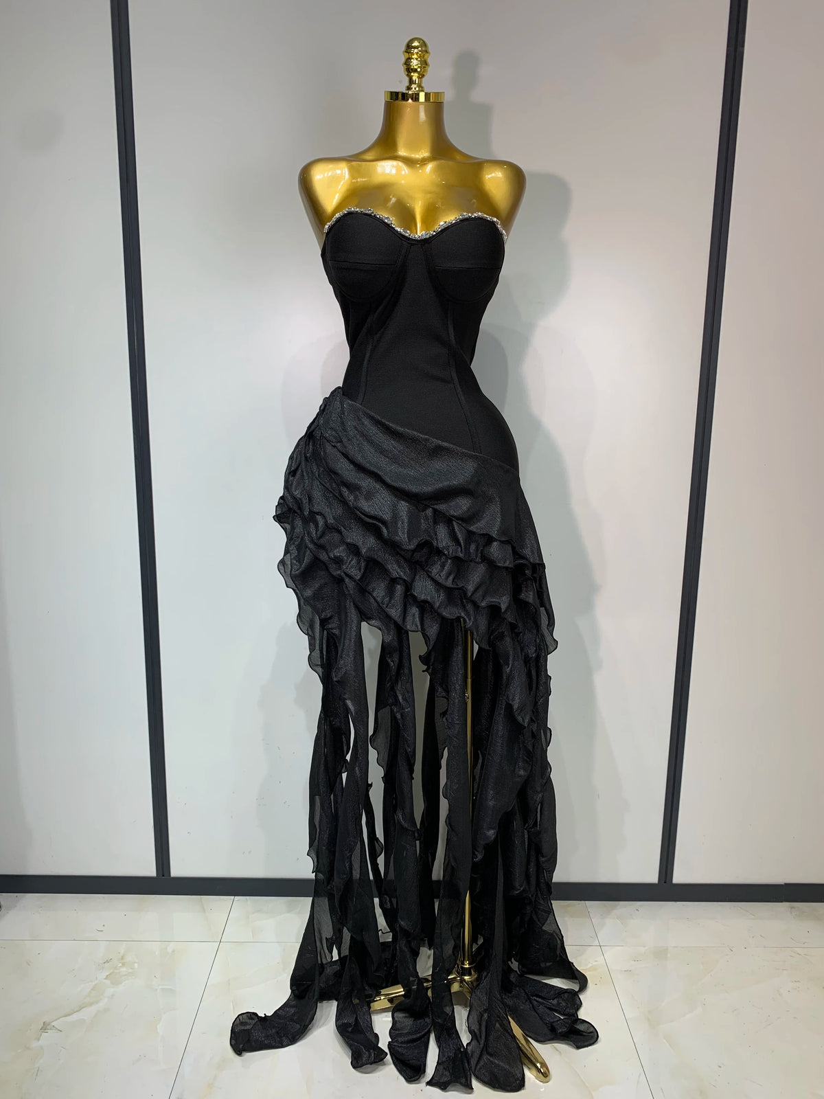 Women Sexy Strapless Ruffles Black Bandage Dresses 2026 New Nightclub Eveing Party Dress Celebrate Birthday Cocktail Clothing
