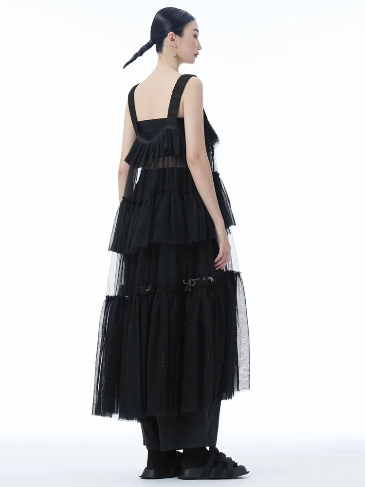 [EAM] Women Black Mesh Perspective Big Size Strap Dress New Square Collar Sleeveless Fashion Tide Spring Summer 2026 1DJ1242