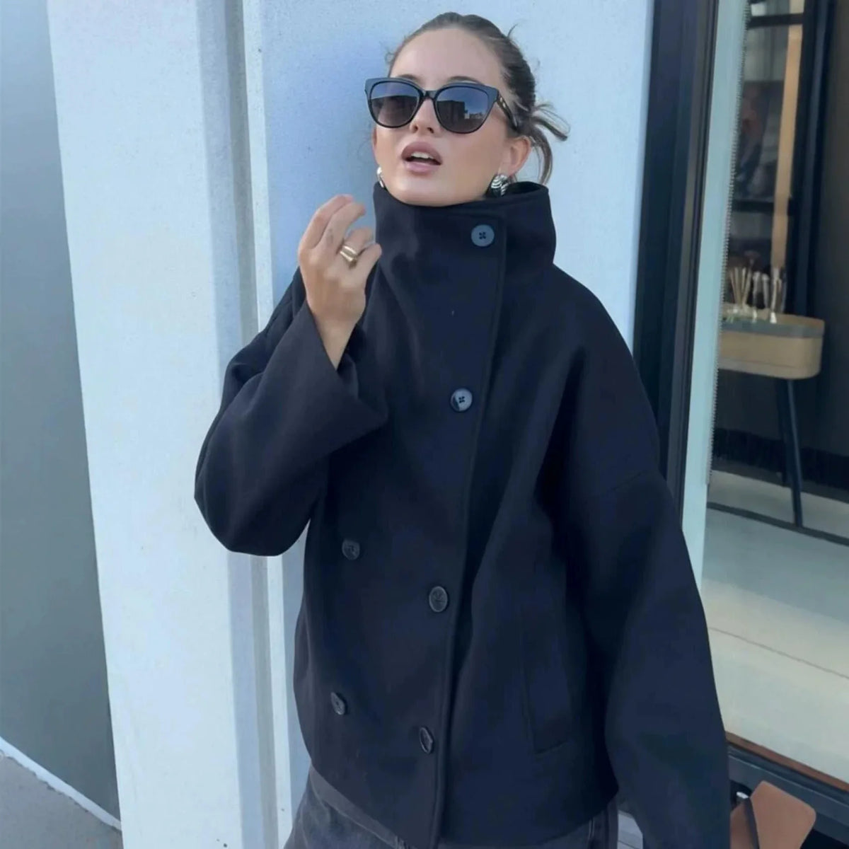 Women's Autumn and Winter New Jacket, Elegant Temperament, Stand Collar, Double-Breasted, Short Loose Wool Coat