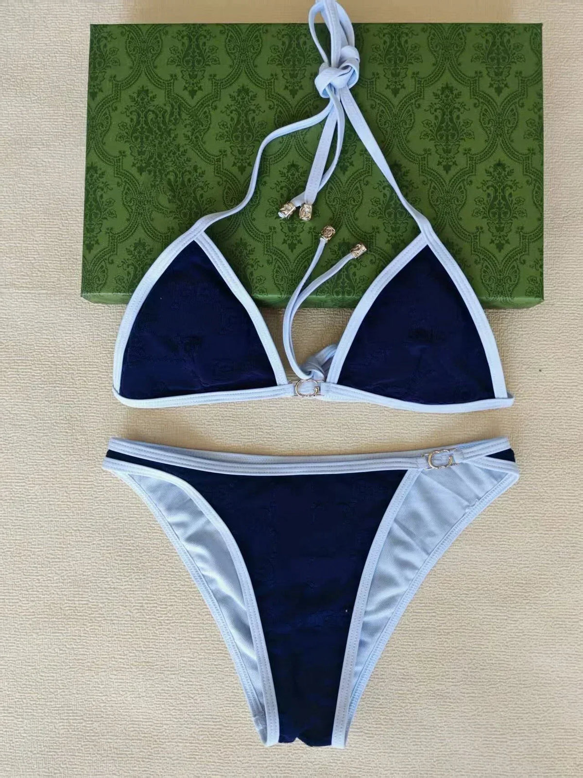 2025 Summer New Women's Classic Black and White Color Blocked Simple Strap Split Bikini