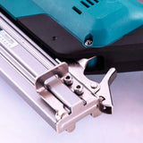 Makita DFN350 Cordless Electric Impact Staple Gun Straight Nails Riveting Gun Carpentry Tools Compatible with 18V Battery