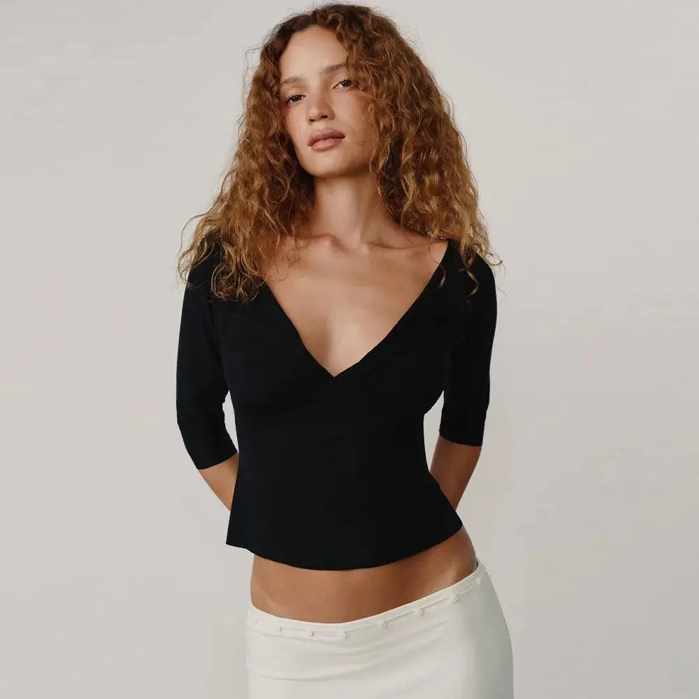 With Je Niche Design V-Neck Mid-Sleeve Slim-Fit Sexy Crop Top, Bodycon & Waist-Cropped for a Flattering Figure