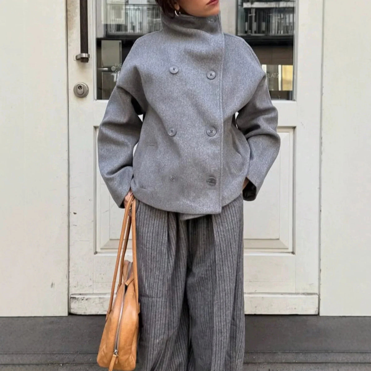 Women's Autumn and Winter New Jacket, Elegant Temperament, Stand Collar, Double-Breasted, Short Loose Wool Coat