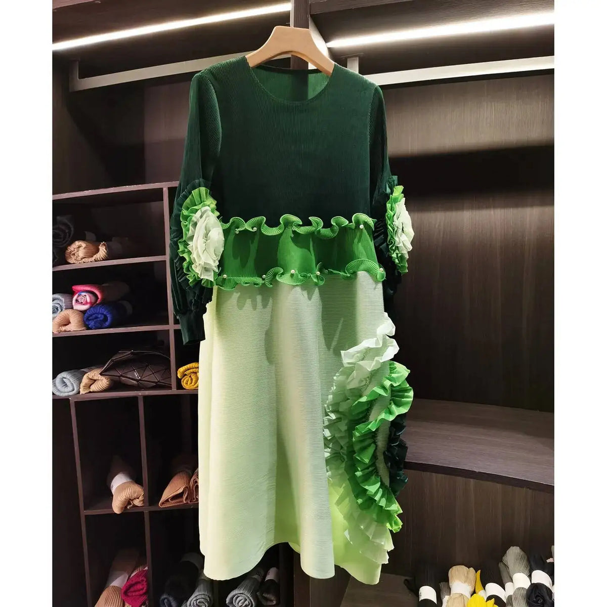LANMREM Pleated Tie Flower Long Sleeve Women's Dress Chic New Loose Colorblock Patchwork Design Beading Famale Clothing 2DB6651