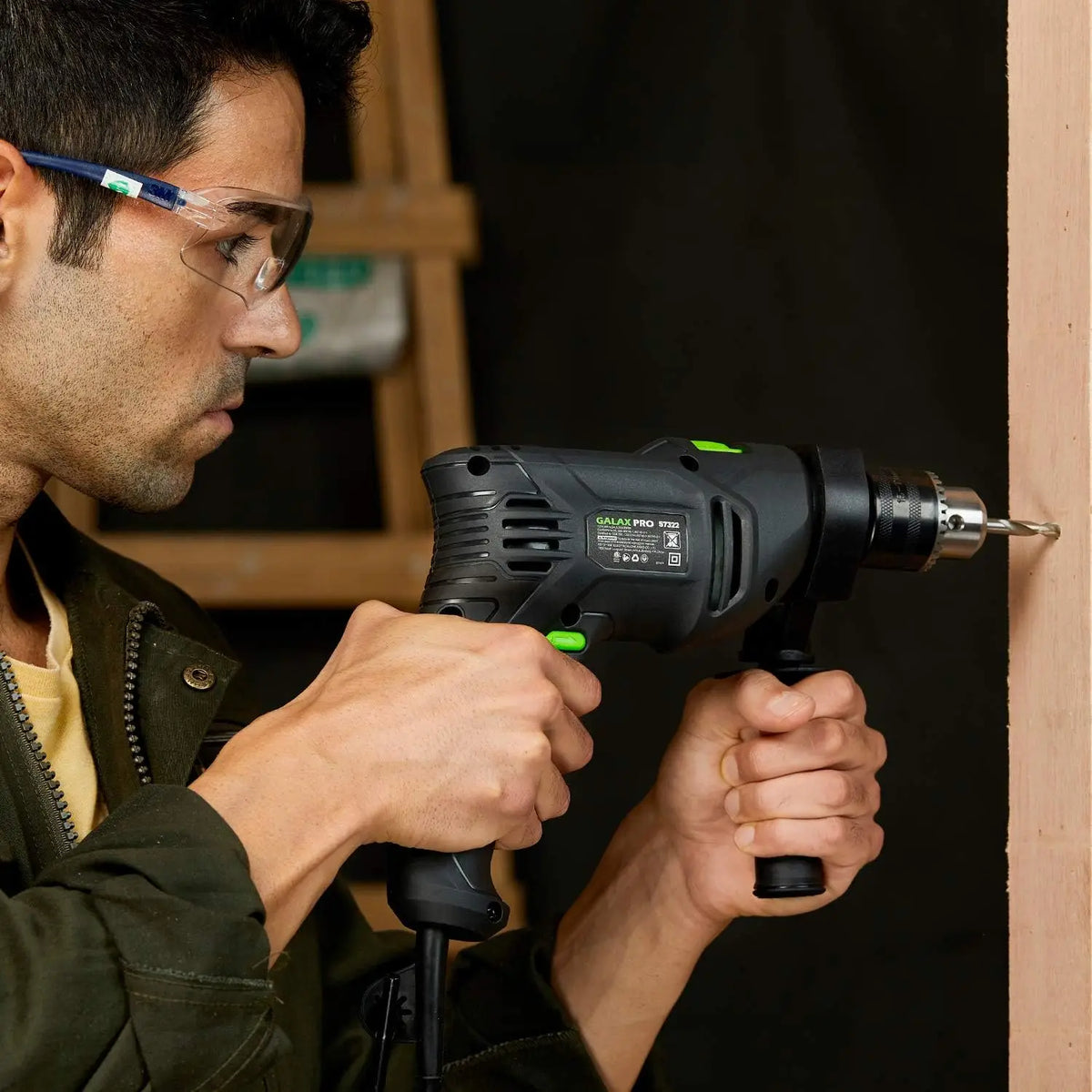 5Amp Hammer Drill with 105 Accessories, Variable Speed 0-3000 RPM, Dual Function, Rotating Handle and Case