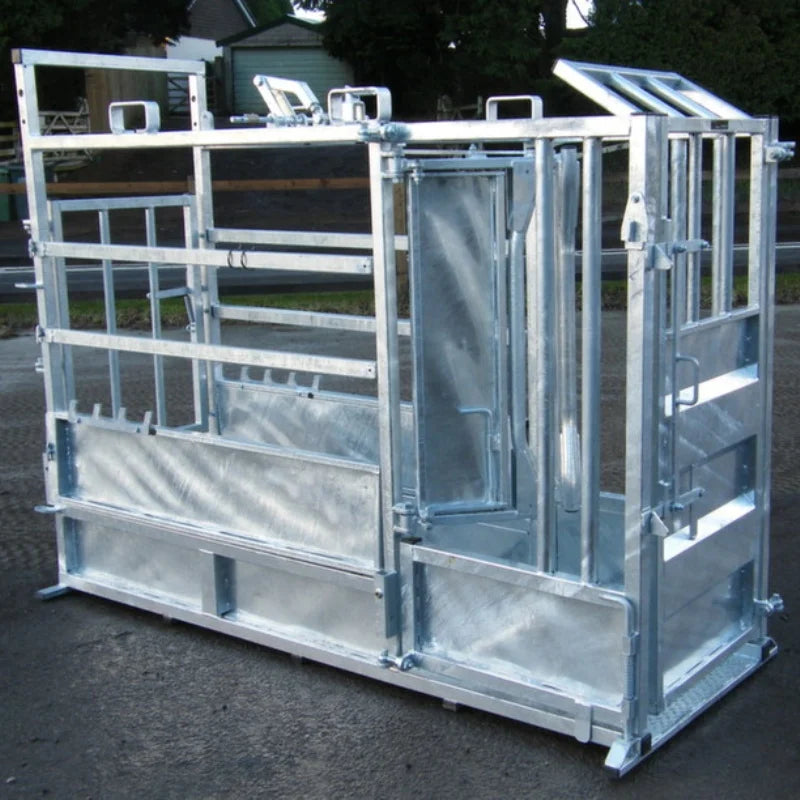 Hot-dipped Galvanized Cattle Corral Panel Cattle Squeeze Chute Cattle Crush