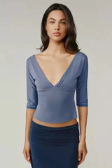 With Je Niche Design V-Neck Mid-Sleeve Slim-Fit Sexy Crop Top, Bodycon & Waist-Cropped for a Flattering Figure