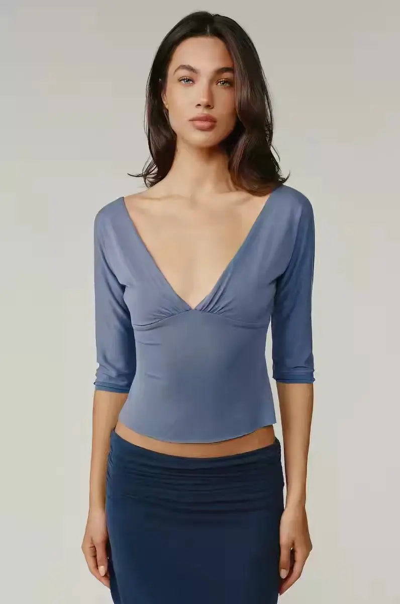 With Je Niche Design V-Neck Mid-Sleeve Slim-Fit Sexy Crop Top, Bodycon & Waist-Cropped for a Flattering Figure
