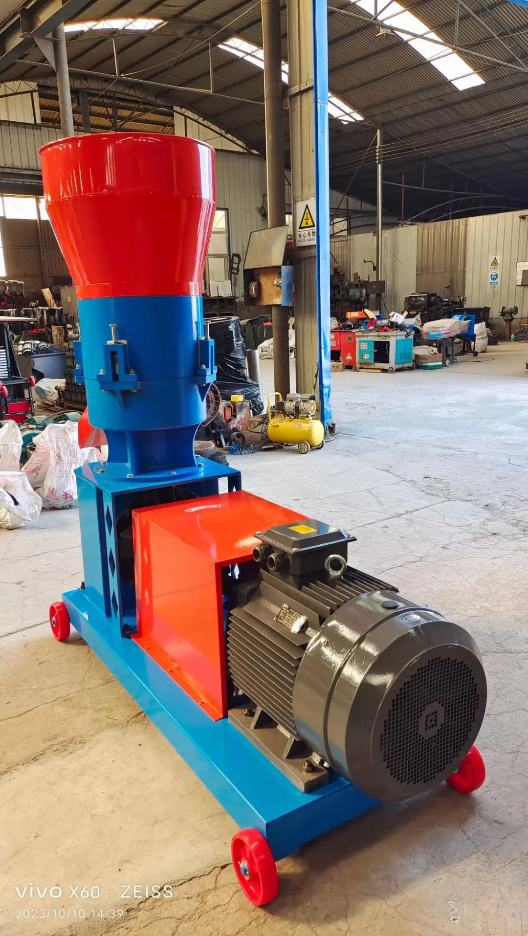 Hot Sale Household Small Feed Pellet Machine for Poultry Chicken Duck Livestock 220V Diesel Engine for Home Use