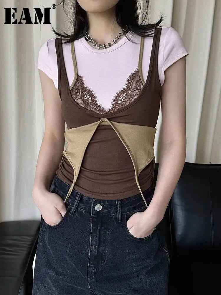 [EAM] Women Gray Lace Spliced Slim Color-block T-shirt New Round Neck Short Sleeve Fashion Tide Spring Summer 2026 1DJ8427