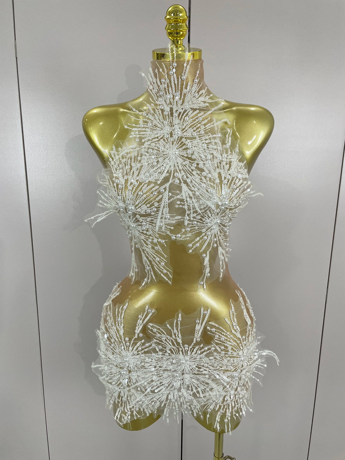 2025 Sexy Pearl Sequins Tassel Sleeveless Glitter Mini Dress Women Singer Bar Nightclub Stage Performance Clothing Show Outfit