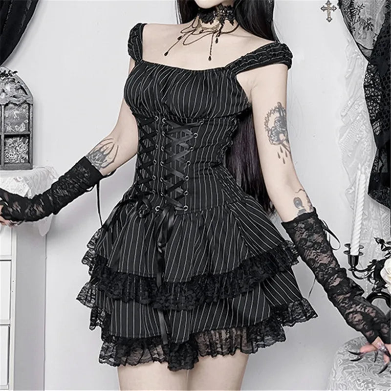 Goth Dark Lolita Outfits Cyber Y2K Striped Bandage Mini Dresses Sweet Lace Stitch Hem Cake Dress Mall Gothic Straps Party Gown