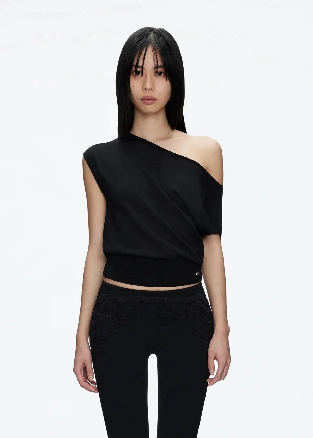 Tank Black Shoulder-Sleeved Short-Sleeved Shirt Sleeveless Top with Shoulder Cutout Lightweight Knitted T-Shirt Stylish and V