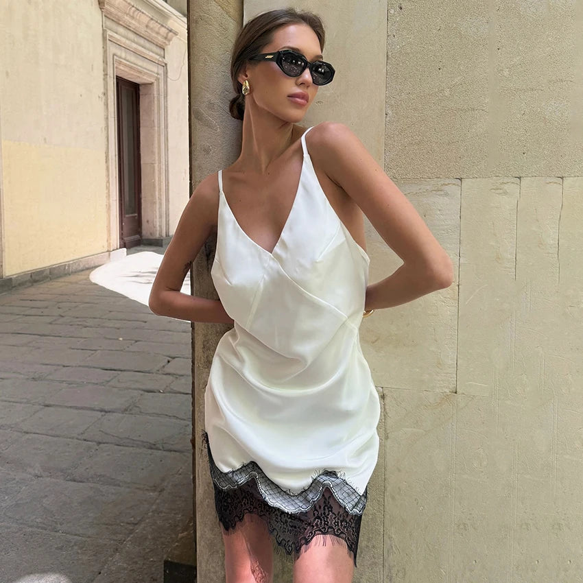 Linad Sexy V Neck Satin Spaghetti Strap Dress Summer Street Chic Backless Lace Dresses Women Casual Straight Dress Female 2025