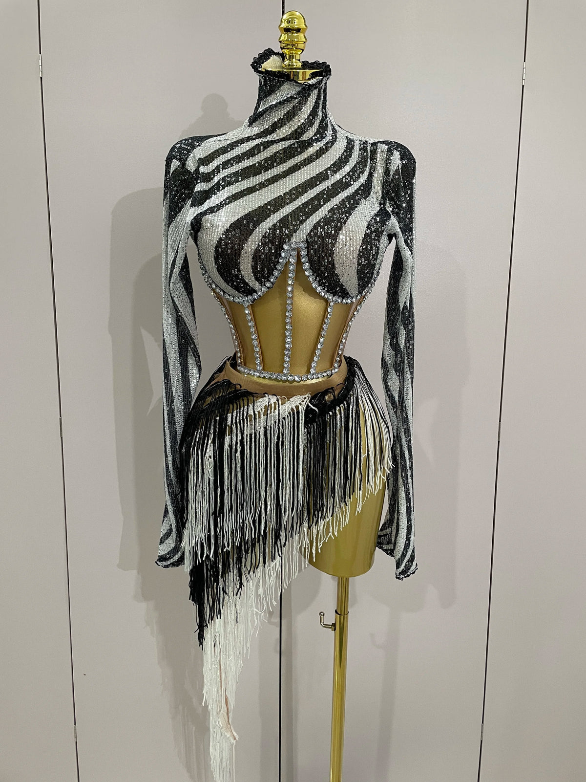2025 New Shiny Diamond Sequin Tassels Sexy Mesh Long Sleeved Two Piece Set Women Evening Birthday Party Nightclub Stage Costume