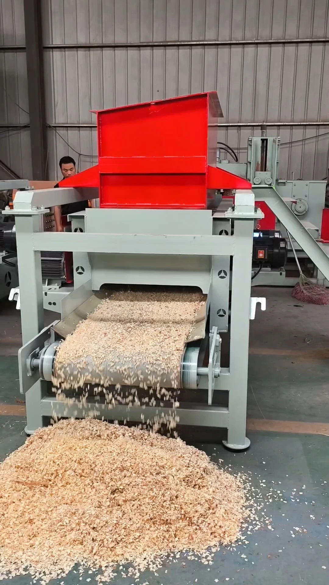 Automatic Pet Wood Shavings Machine for Poultry Bedding & Chicken Horse Animal Bedding