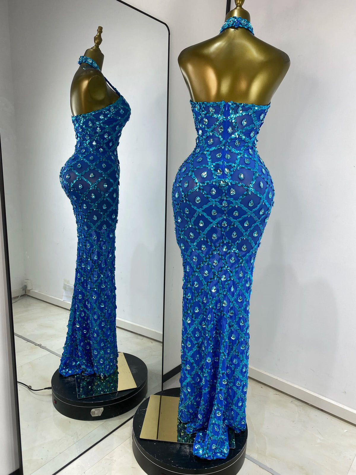 Women Luxury Prom Gowns Blue Sparkly Rhinestones Sequines Halter Backless Maxi Long Birthday Evening Club Party Dresses