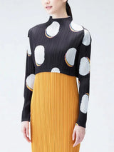 Miyake Fold 2024 Spring New Short Top Design Sense Niche With Long-sleeved T-shirt