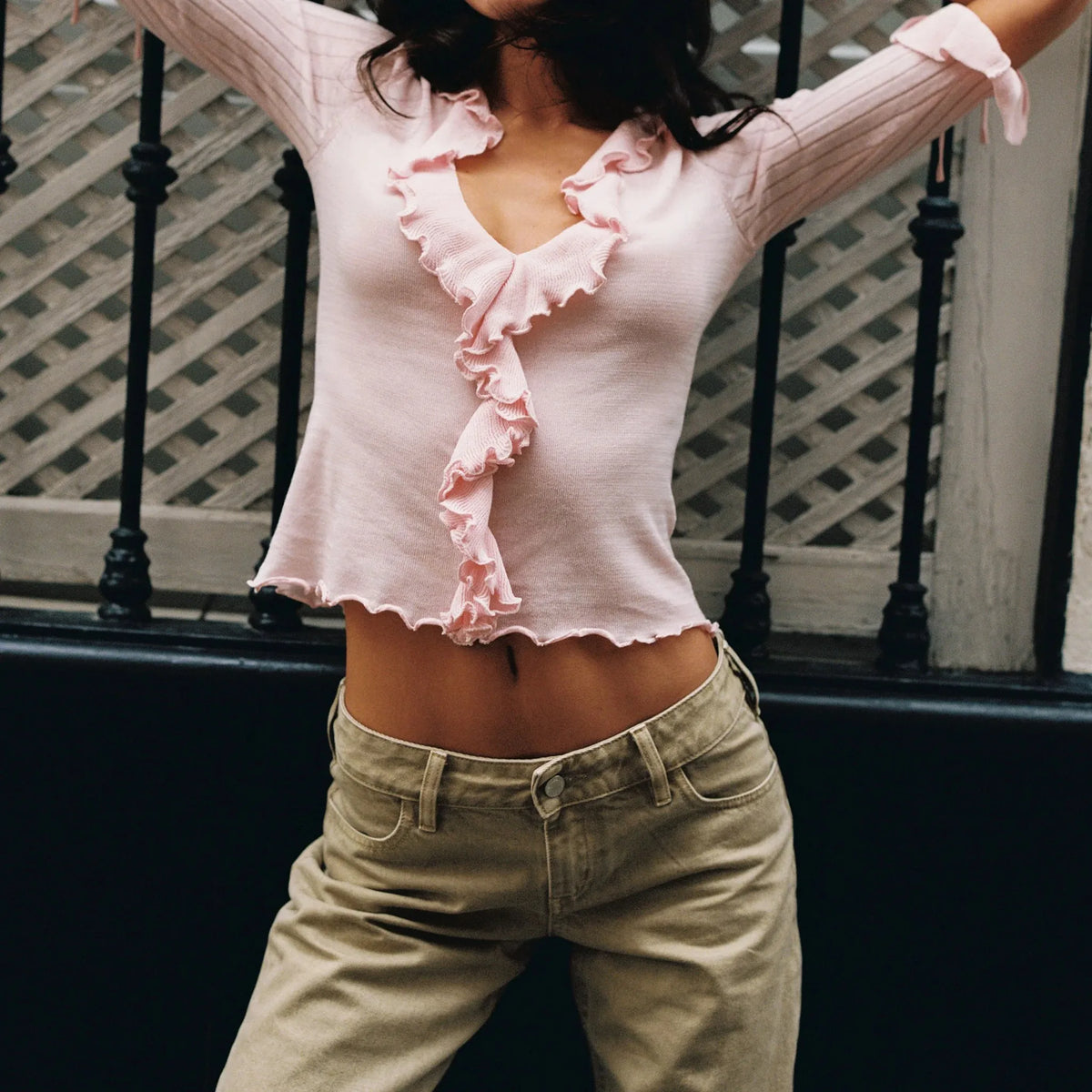 Wj Light Pink Ruffled Three-Quarter Sleeve Knit Top V-Neck Ruched Lace Top Waist-Cinching Slimming Knit T-Shirt
