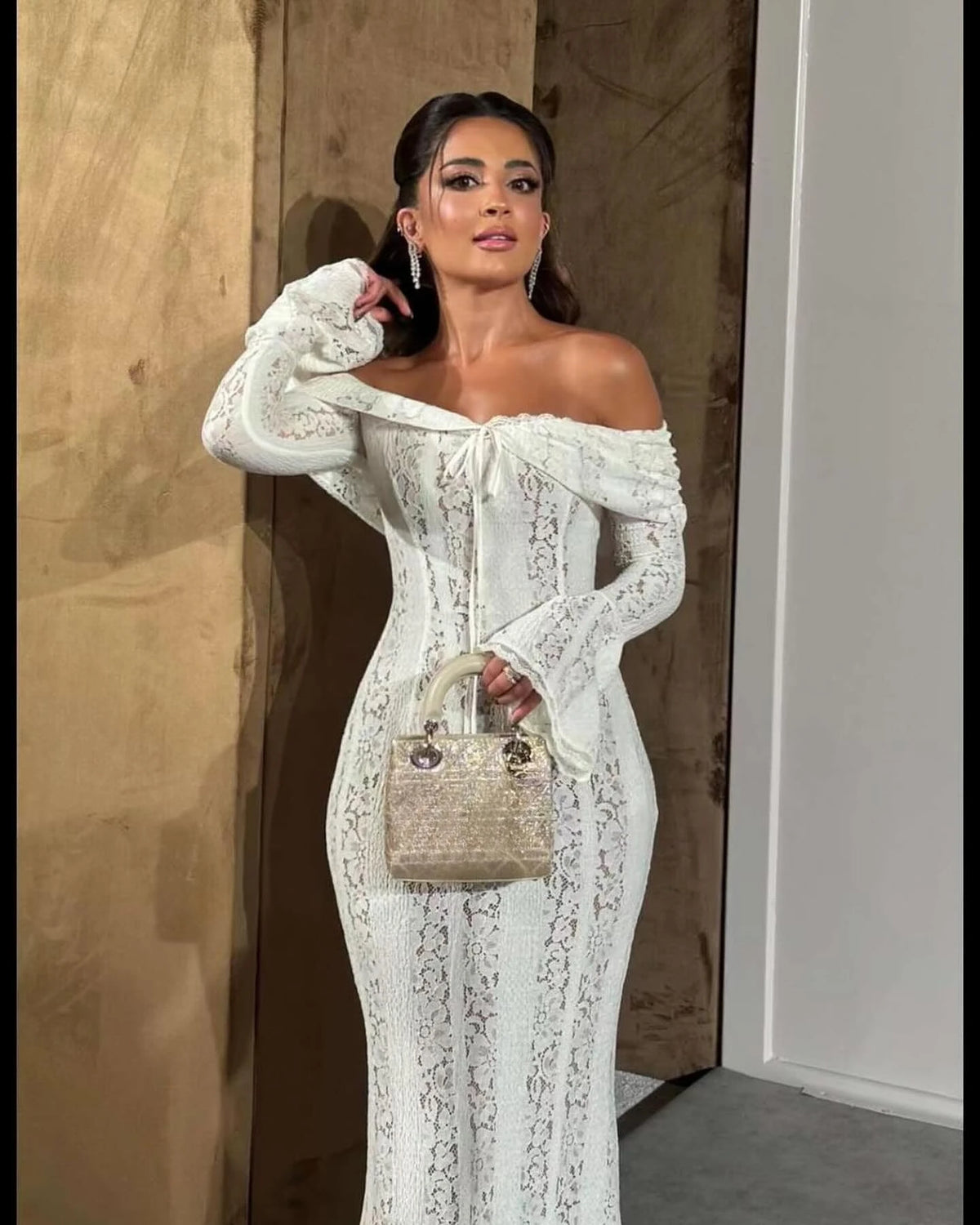 Suninheart White Maxi Wedding Guest Dress Women 2025 Elegant Off The Shoulder evening party dresses red lace flare sleeve dress