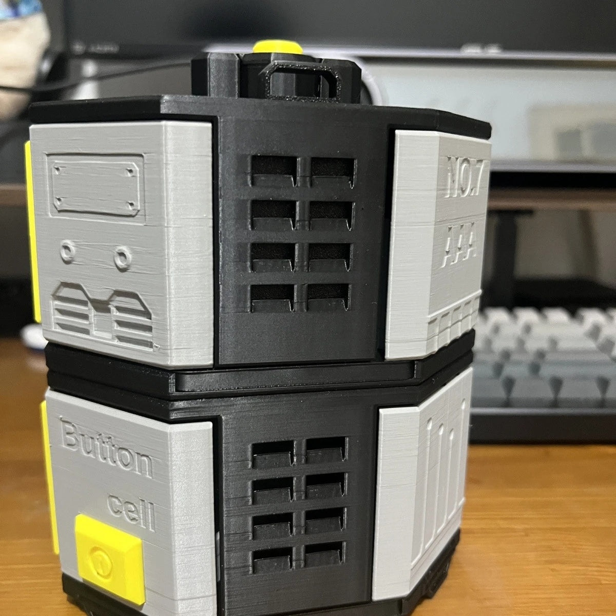 fe7b224e-3e9b-4172-bec1-ff298c0a46dc