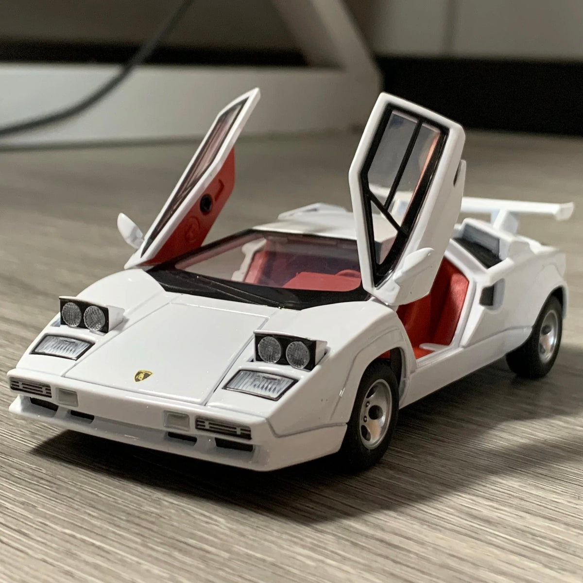 cee52bef-63c6-4e44-ba00-8d59444fb470